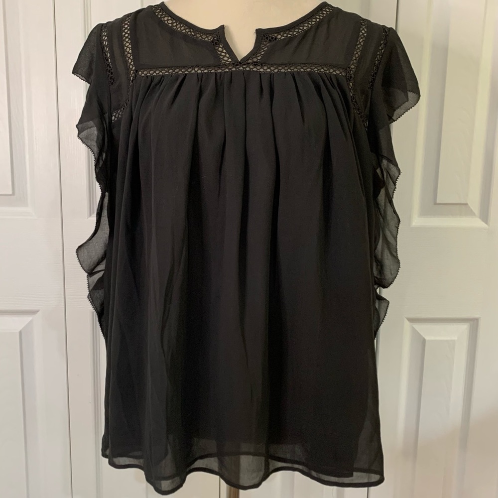 Loft black SzLg lined flowing butterfly sleeve with trim lace top